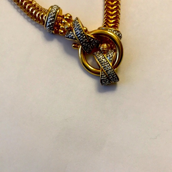 Beautiful Avon gold tone Necklace and Bracelet Set - Picture 7 of 7